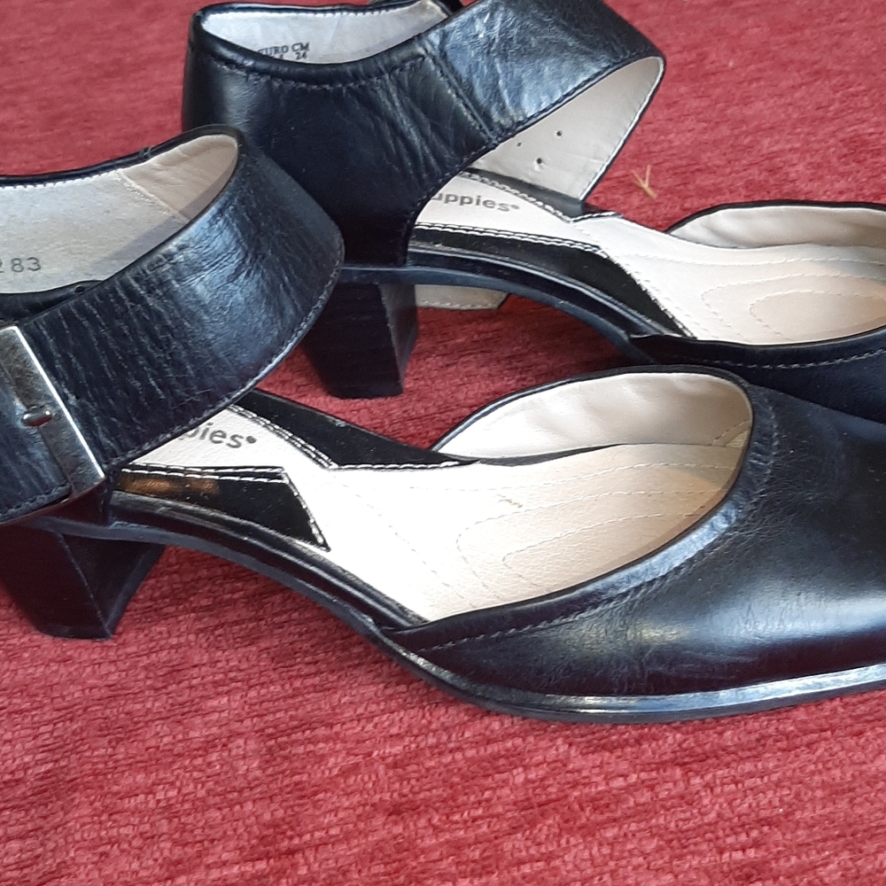 Hush puppies leather shoes